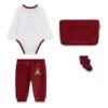 Conjunto bebé GUESS de 4 piezas con body de osito, pantalón, patucos y neceser
