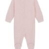Pijama bebé GUESS con letras en relieve Pijama enterizo bebé GUESS con letras en relieve y pies integrados