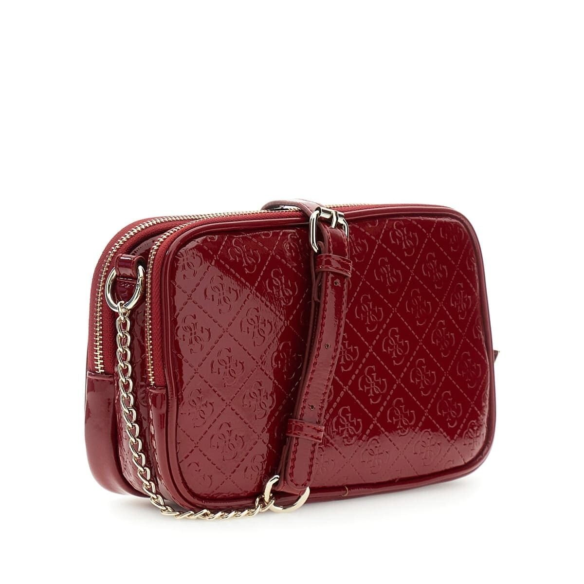Bolso bandolera GUESS de charol acolchado con logotipos, correa de cadena y detalle metálico
