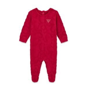 Pijama enterizo bebé GUESS con letras en relieve y pies integrados