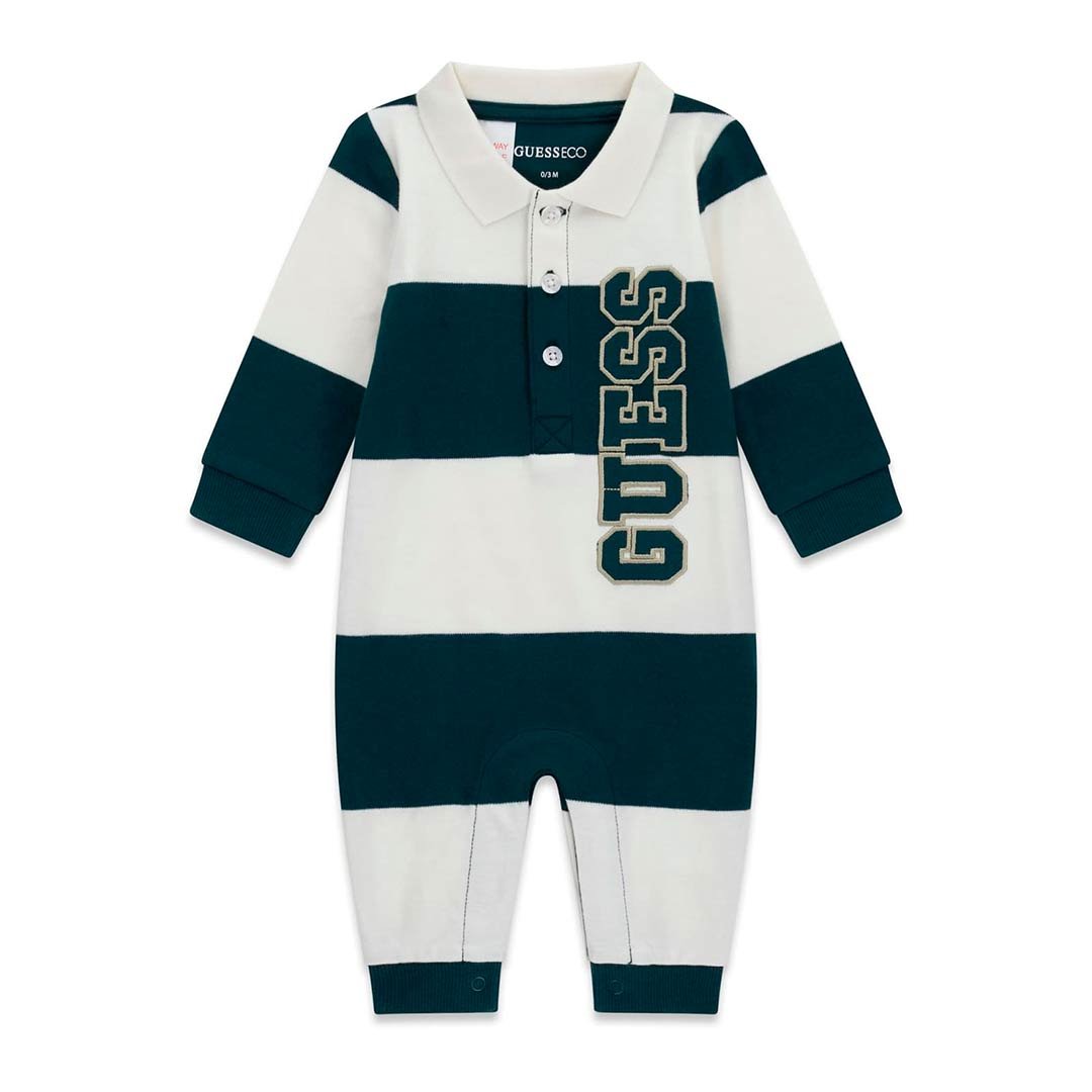 Pijama enterizo bebé GUESS estilo polo y rayas Pijama bebé GUESS enterizo con rayas horizontales, cuello de polo y logotipo bordado