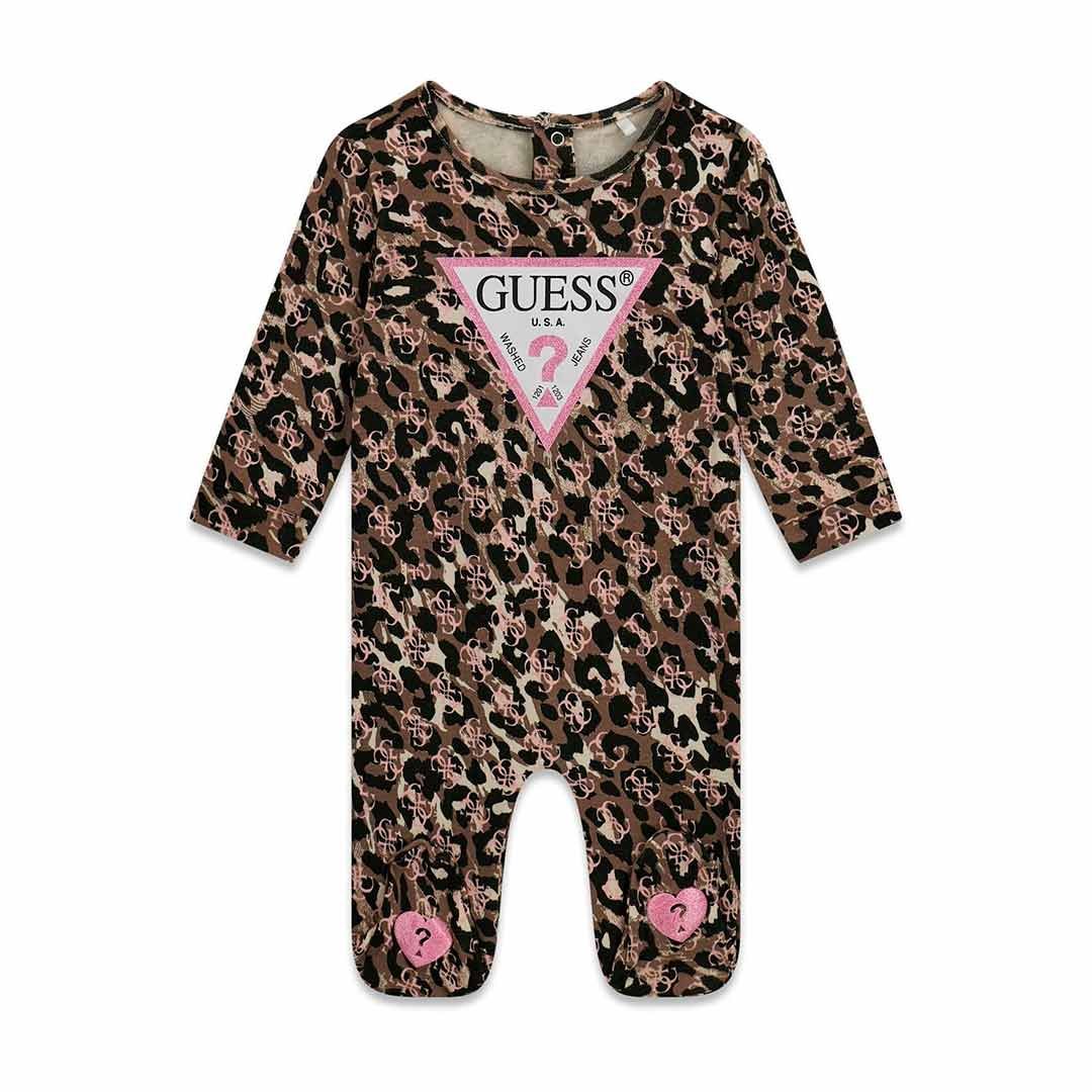 Pijama bebé GUESS con estampado de leopardo Pijama bebé GUESS enterizo con estampado de leopardo y logotipo
