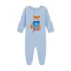 Pijama bebé GUESS enterizo con estampado de osito y pies integrados